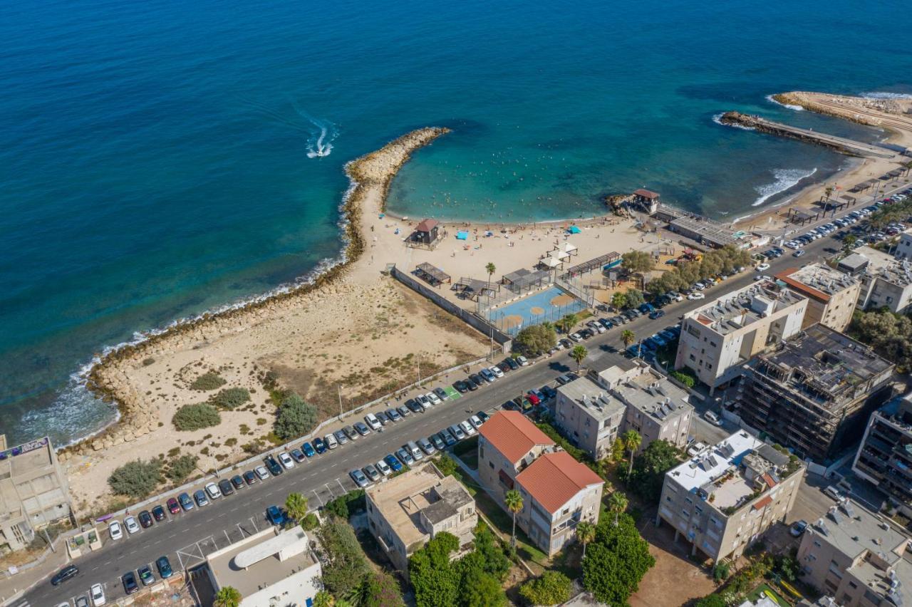 Port City Haifa - Luxury Apartments 50 Mtrs From The Beach Buitenkant foto